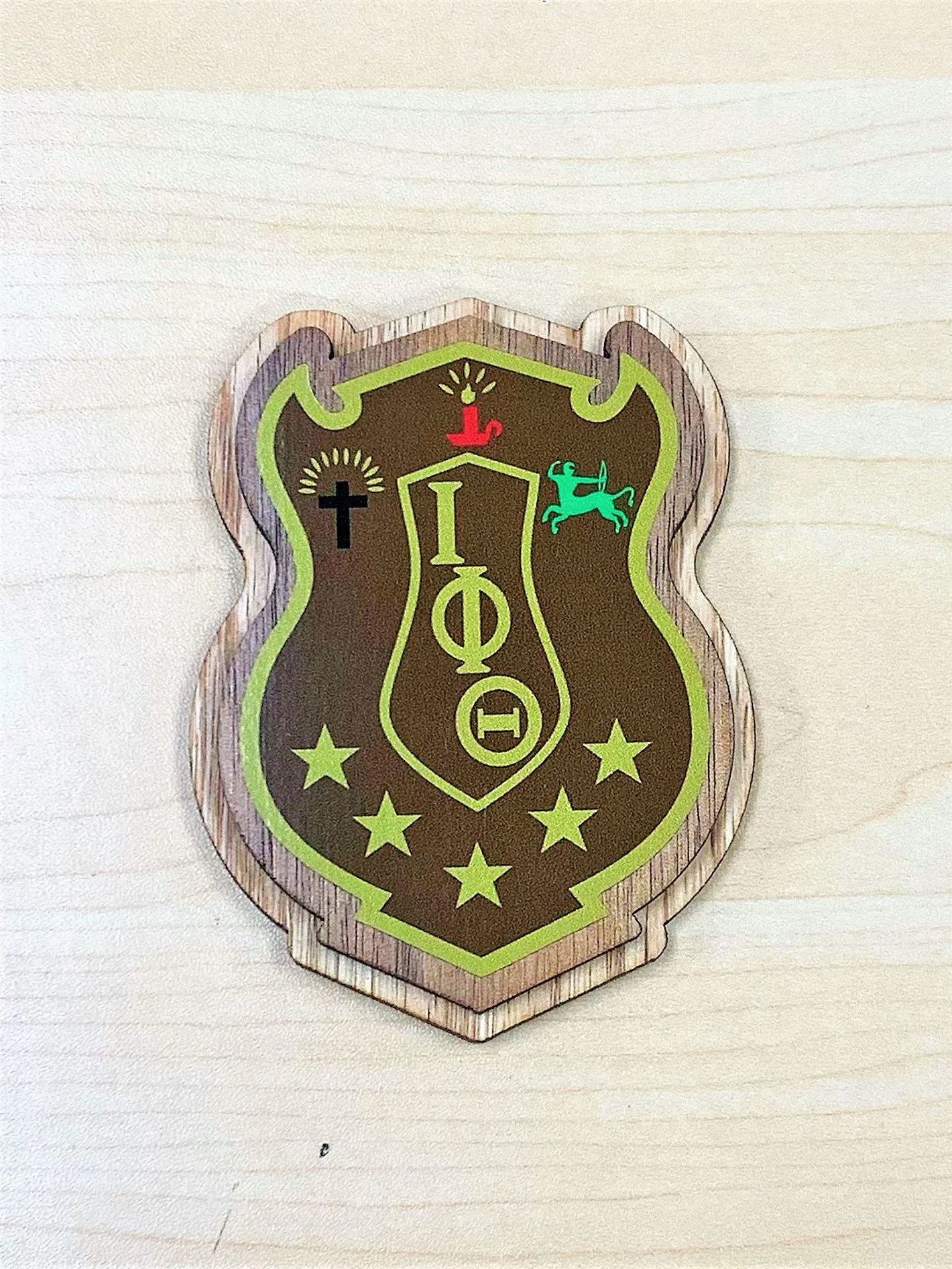 Iota Large Wood Crest