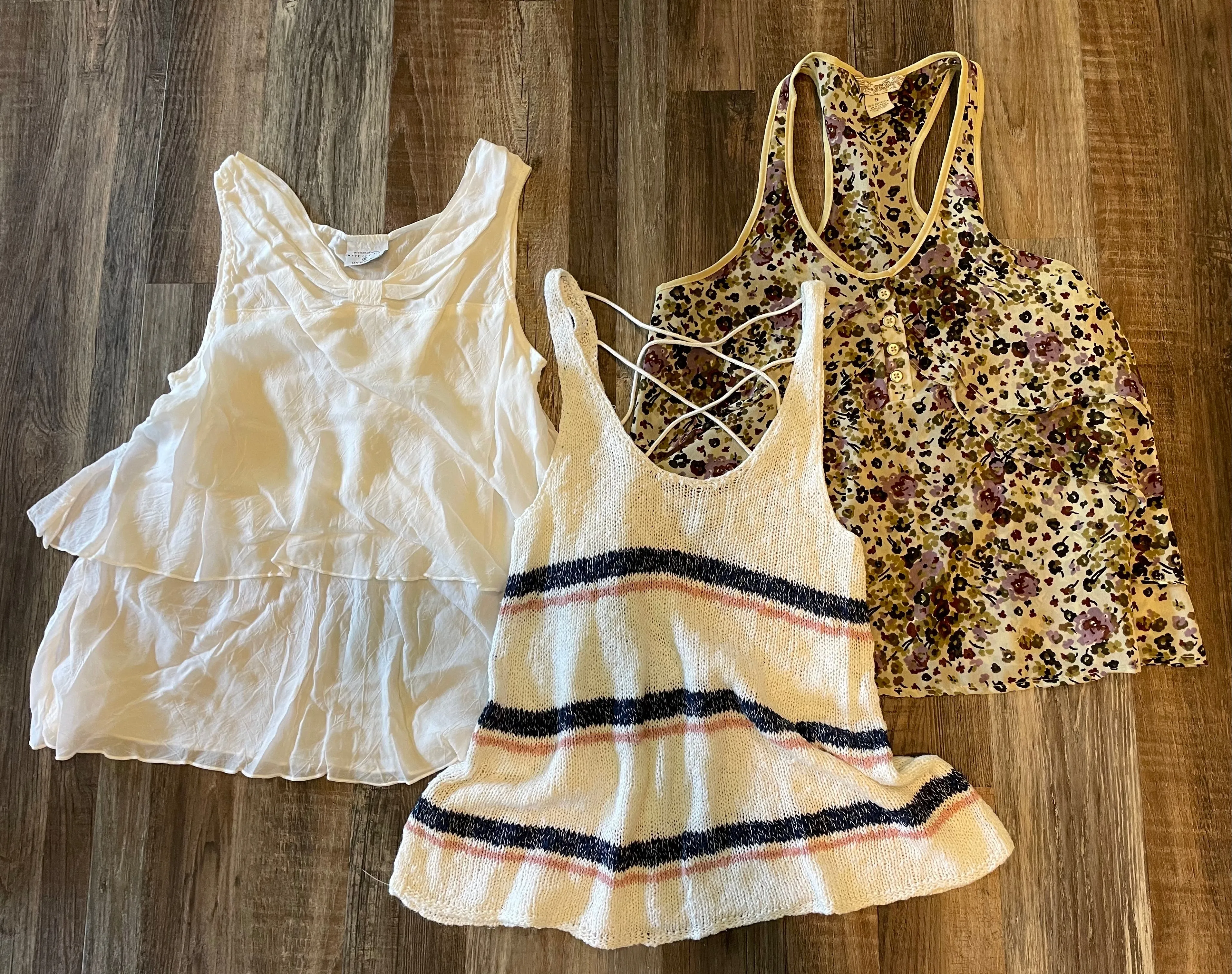 Lot of 3-Click White Tank,  Fun & Flirt Tan Tank, American Eagle Tank Womens S-M