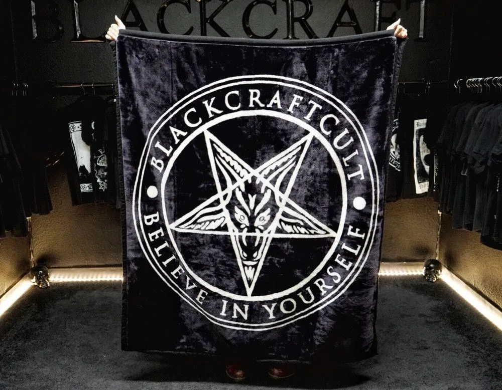 Pentagram Blanket - Moonlight Black